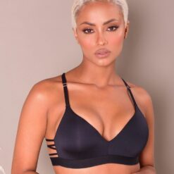 0a30fd0a efa9 4467 a2b2 831b06483423 1